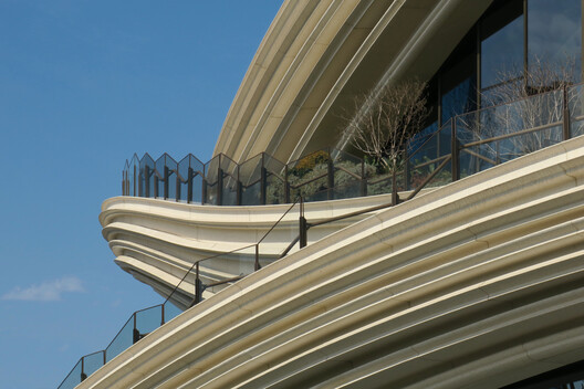 Paul Clemence Captures Heatherwick Studio's West Bund Orbit Along Shanghai's Huangpu River - Image 12 of 25