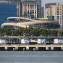 Paul Clemence Captures Heatherwick Studio's West Bund Orbit Along Shanghai's Huangpu River - Imagem 2 de 4