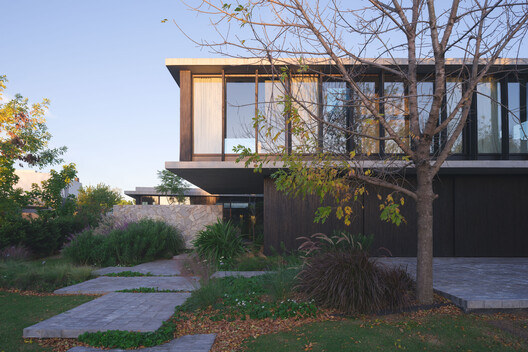 Courtyard House / Estudio Simbiosis - Exterior Photography