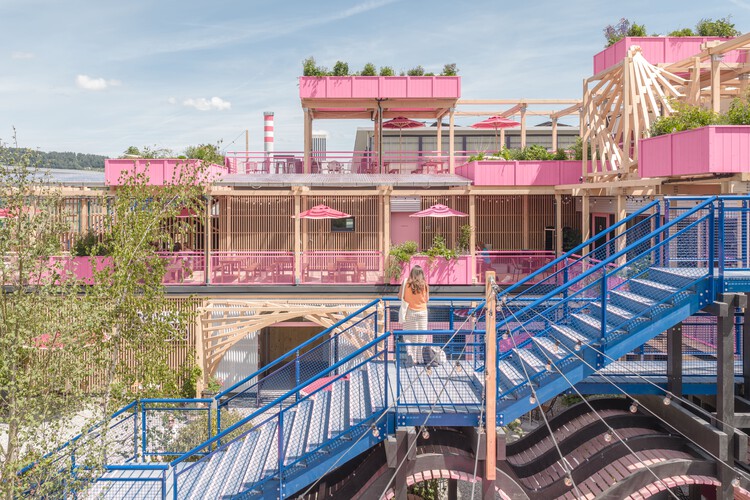 Remise Rosa Complex  / Hello Wood - Community 