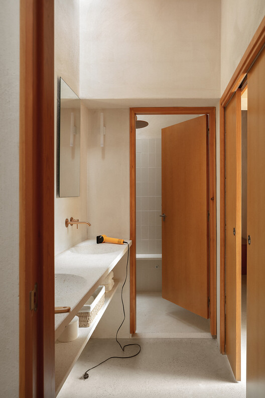 Casa Jar / Estudio Nada Casa Jar / Estudio Nada - Interior Photography, Bathroom, Wood, Door, Sink