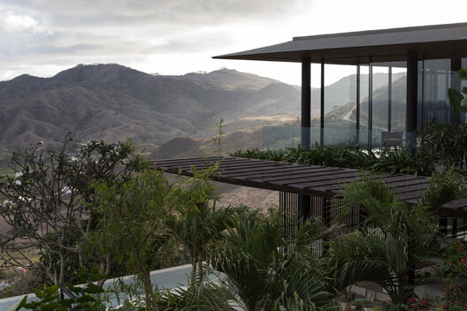 House Awasi / Caceres + Tous - Image 3 of 28