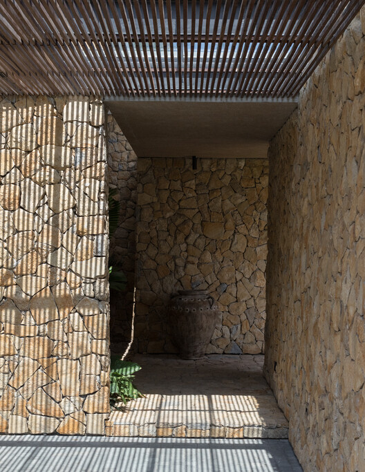 House Awasi / Caceres + Tous - Image 5 of 28