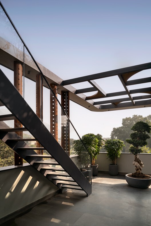 The Art House / Spaces Architects@ka The Art House / Spaces Architects@ka - Exterior Photography, Beam, Balcony, Handrail