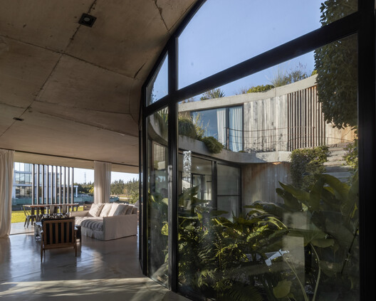 Casa GP / AtelierM - Fotografía exterior, Concreto