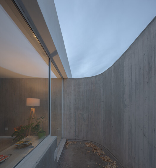 CCE House / ONA - Oficina Nómada de Arquitectura CCE House / ONA - Oficina Nómada de Arquitectura - Exterior Photography, Concrete