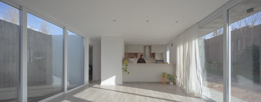 CCE House / ONA - Oficina Nómada de Arquitectura CCE House / ONA - Oficina Nómada de Arquitectura - Image 9 of 33