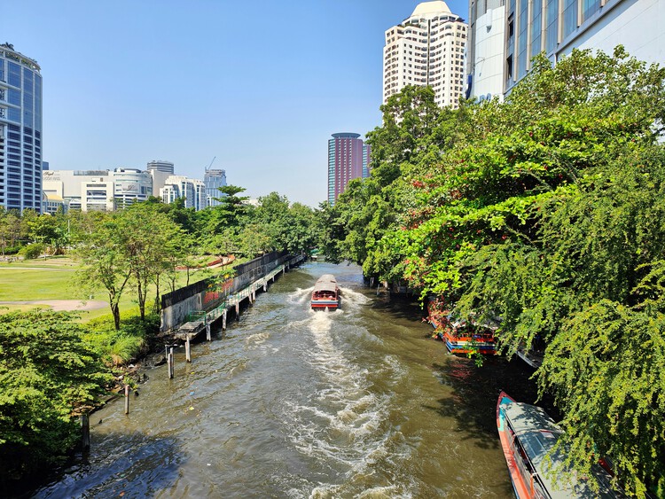 Rios antes de estradas: como as vias fluviais do sudeste asiático geraram um urbanismo alternativo - Imagem de Destaque