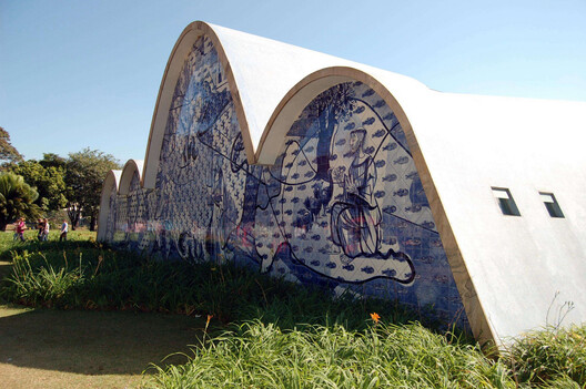 Soviet Modernism in Central Asia: The Dilemma of Recent Heritage Soviet Modernism in Central Asia: The Dilemma of Recent Heritage - Image 11 of 13