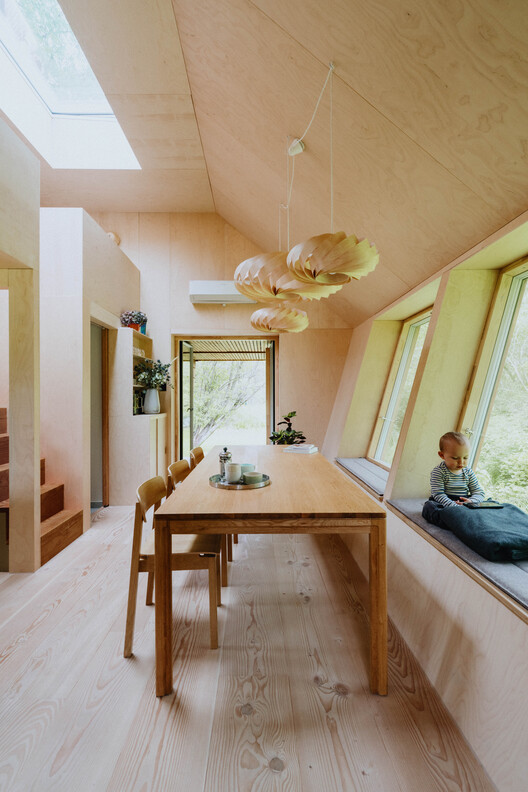 EcoNeo Summerhouse / SAGA Space Architects EcoNeo Summerhouse / SAGA Space Architects - Interior Photography, Wood, Lighting, Chair