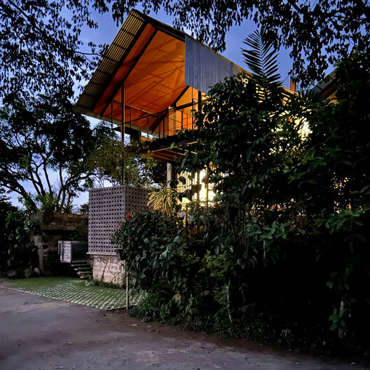 Primrose House / Robust Architecture Workshop - Image 14 of 21