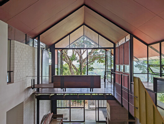 Primrose House / Robust Architecture Workshop - Image 2 of 21