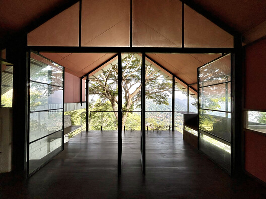 Primrose House / Robust Architecture Workshop - Image 8 of 21