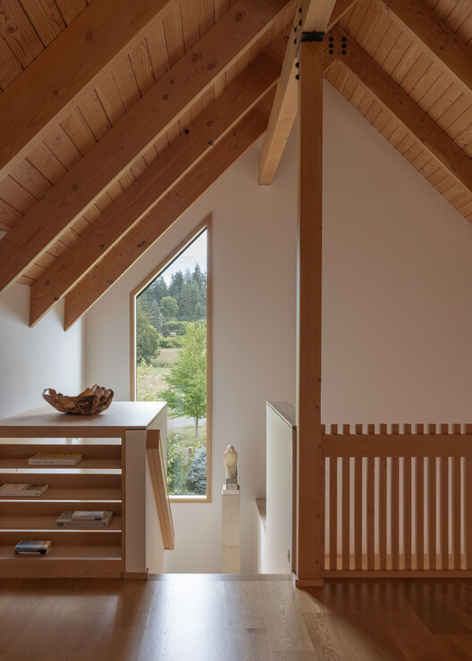 Dyes Inlet House / SHED Architecture & Design Dyes Inlet House / SHED Architecture & Design - Interior Photography, Wood, Beam