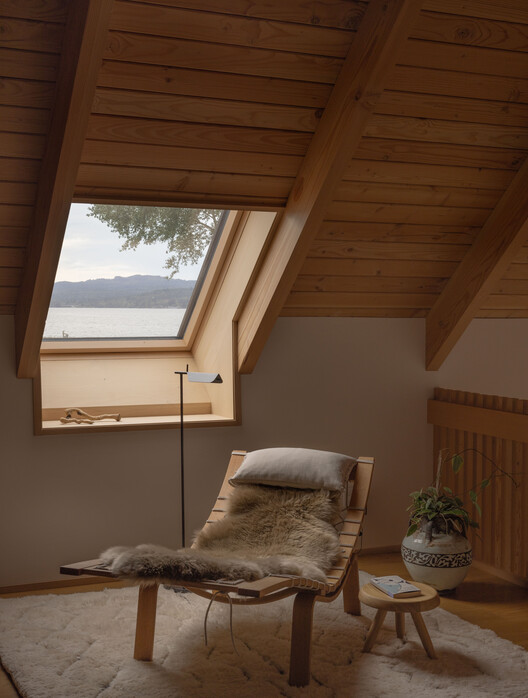 Dyes Inlet House / SHED Architecture & Design Dyes Inlet House / SHED Architecture & Design - Interior Photography, Bedroom, Wood, Lighting