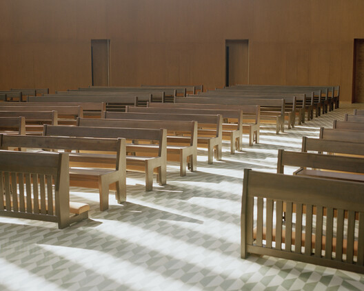 Santuario De La Salle / CAZA Architects Santuario De La Salle / CAZA Architects - Image 20 of 37