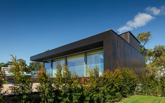 Condominium 4 Houses in Cascais / Humberto Conde Arquitectos Condominium 4 Houses in Cascais / Humberto Conde Arquitectos - Exterior Photography