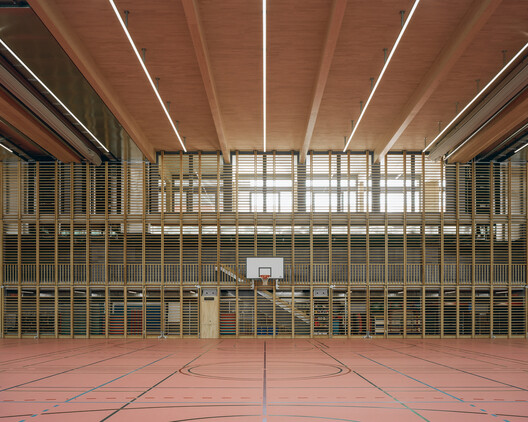 Primary School Wiesental / PENZISBETTINI Architekten Primary School Wiesental / PENZISBETTINI Architekten - Image 1 of 30