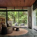 Villa Suki / Alexis Dornier - Fotografía interior, Casas, Jardín, Sillas