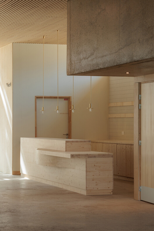 Rebecca Cheptegei Sports Hall, Pantin / Atelier Ramdam - Image 15 of 22