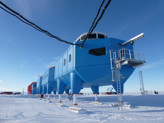 South of Everything: Architecture and Territorial Presence in Antarctica South of Everything: Architecture and Territorial Presence in Antarctica - Image 10 of 29