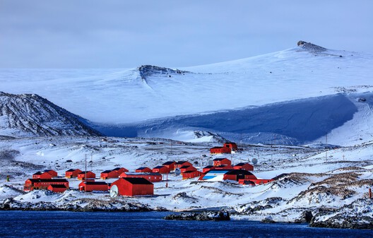 South of Everything: Architecture and Territorial Presence in Antarctica South of Everything: Architecture and Territorial Presence in Antarctica - Image 11 of 29