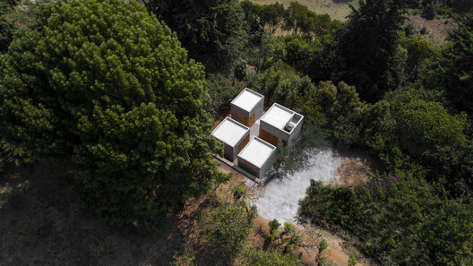 Beyond Emergency Shelters: Modular and Vernacular Architecture in Post-Earthquake Reconstruction Beyond Emergency Shelters: Modular and Vernacular Architecture in Post-Earthquake Reconstruction - Image 2 of 8