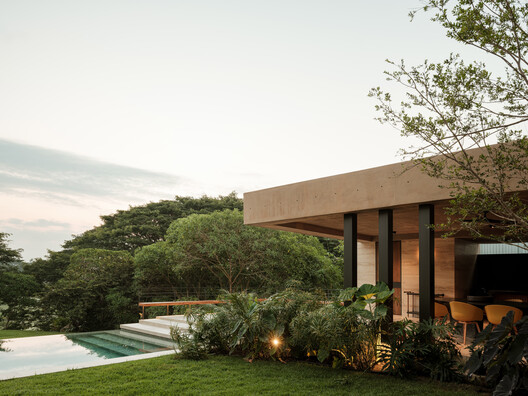 Naab House / Di Frenna Arquitectos Naab House / Di Frenna Arquitectos - Image 4 of 30