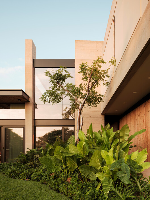 Naab House / Di Frenna Arquitectos Naab House / Di Frenna Arquitectos - Exterior Photography