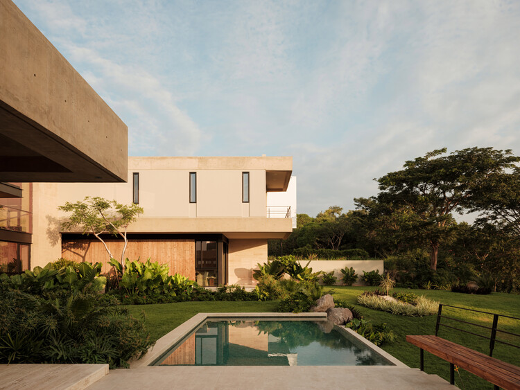 Naab House / Di Frenna Arquitectos - More Images