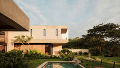 Naab House / Di Frenna Arquitectos