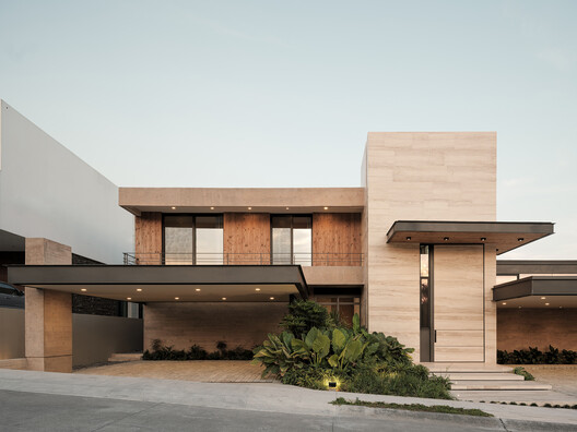 Naab House / Di Frenna Arquitectos Naab House / Di Frenna Arquitectos - Exterior Photography