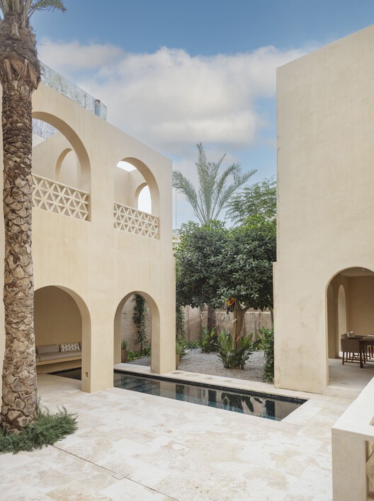 Former Printing Press Refurbishment / Bastidas Architecture - Image 2 of 33