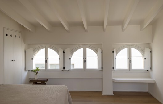 Former Printing Press Refurbishment / Bastidas Architecture Former Printing Press Refurbishment / Bastidas Architecture - Interior Photography, Lighting, Bedroom, Bed