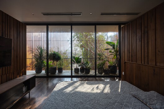 NB01 House / TNT Architecture - Interior Photography, Wood, Glass, Chair