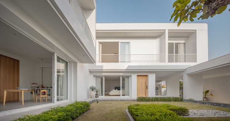 Casa JNG/BodinChapa Architects - Imagen 7 de 24