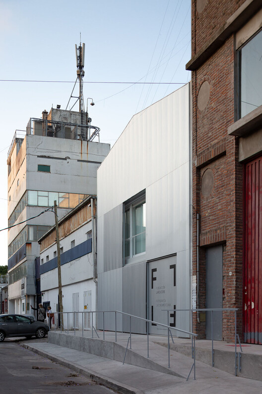 Larivière Foundation / Clusellas Ades + Machado-Silvetti Larivière Foundation / Clusellas Ades + Machado-Silvetti - Exterior Photography, Concrete