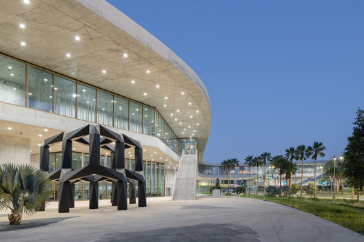 “Building a Swiss Watch Out of Concrete”: Clark Construction on LACMA’s David Geffen Galleries “Building a Swiss Watch Out of Concrete”: Clark Construction on LACMA’s David Geffen Galleries - Image 5 of 27