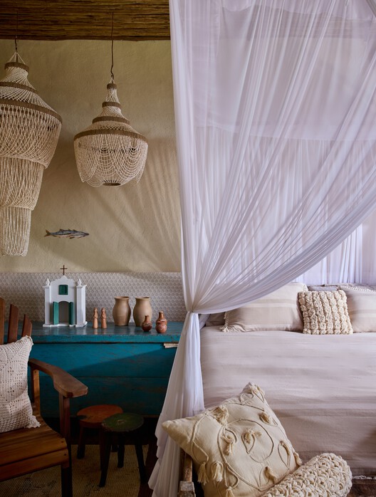 Roots House / Studio Gontijo Arquitetura - Interior Photography, Bedroom, Bed, Lighting