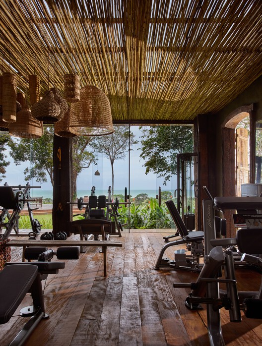 Roots House / Studio Gontijo Arquitetura - Interior Photography, Wood, Chair, Deck, Patio