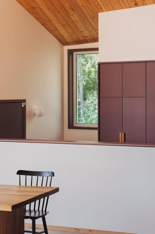 Wabamun Lake Cabin / Josh Kjenner Wabamun Lake Cabin / Josh Kjenner - Interior Photography, Wood, Chair