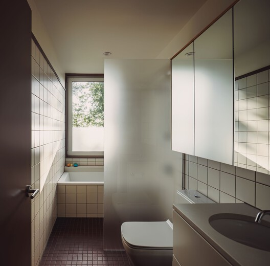 Wabamun Lake Cabin / Josh Kjenner Wabamun Lake Cabin / Josh Kjenner - Interior Photography, Bathroom, Sink, Toilet, Glass