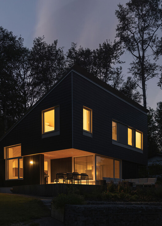 Wabamun Lake Cabin / Josh Kjenner Wabamun Lake Cabin / Josh Kjenner - Exterior Photography