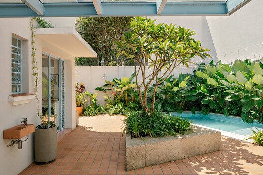BF2 House / Peninsula Arquitetura BF2 House / Peninsula Arquitetura - Interior Photography, Garden, Courtyard, Patio
