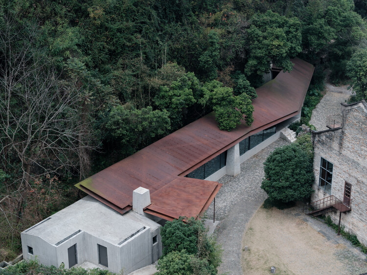 Stream Restaurant / Atelier Guo - More Images