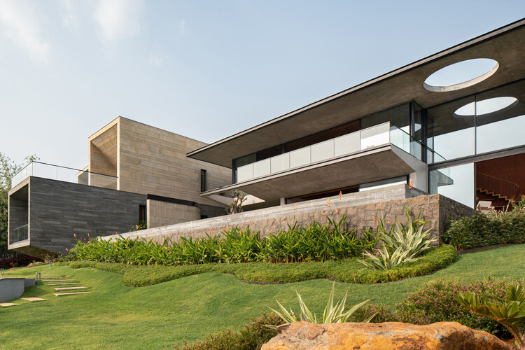Nirvana House / unTAG - Image 6 of 32