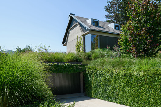 ZASIP house, renovation and expansion / Raketa ZASIP house, renovation and expansion / Raketa - Exterior Photography, Garden