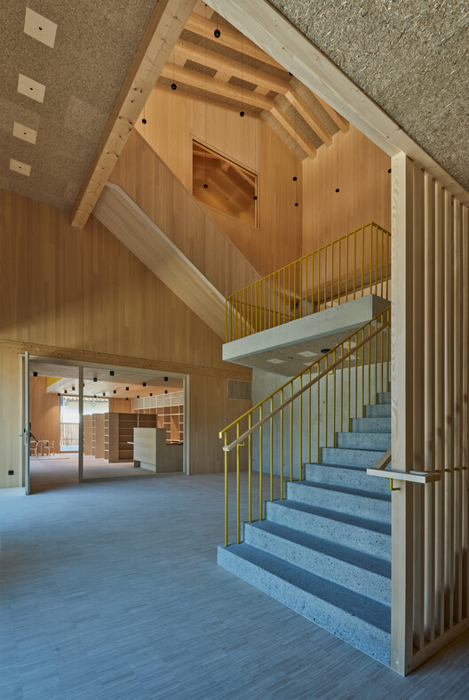 Fire Station and Community Hall Mötz / Imgang Architekten Fire Station and Community Hall Mötz / Imgang Architekten - Image 5 of 27