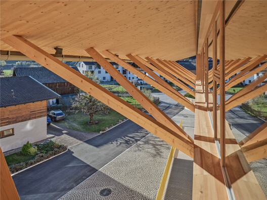 Fire Station and Community Hall Mötz / Imgang Architekten Fire Station and Community Hall Mötz / Imgang Architekten - Interior Photography, Wood, Beam