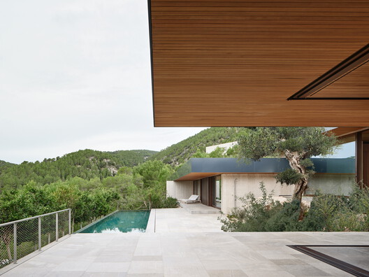 Casa Tramuntana / OHLAB Casa Tramuntana / OHLAB - Image 5 of 22
